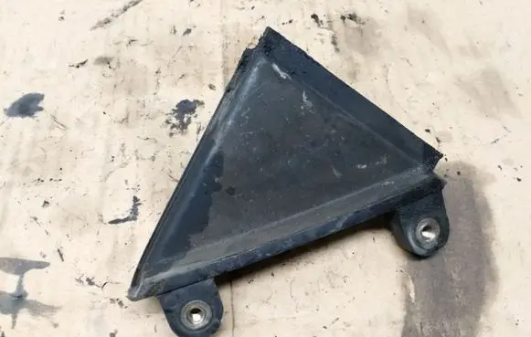 Toyota Corolla E120 E130 Other engine bay part