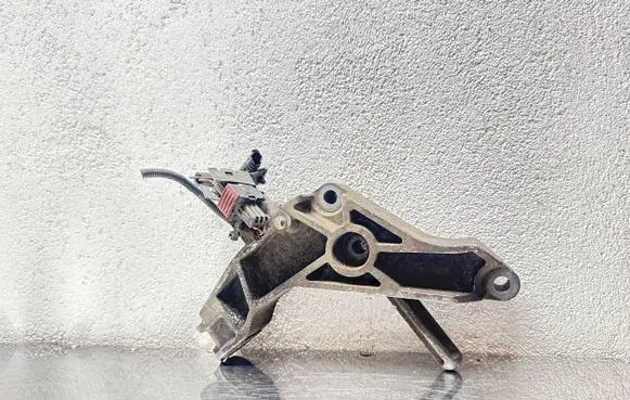 Opel Zafira B Gearbox mounting bracket 24459819