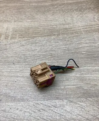 Volkswagen Golf V Plug wire 1J0937733D