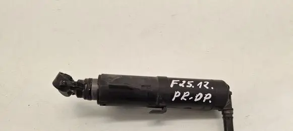 BMW X3 F25 Headlight washer spray nozzle 7251640