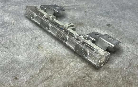 Toyota Auris E180 Rear glass lock/latch x101 8100612011