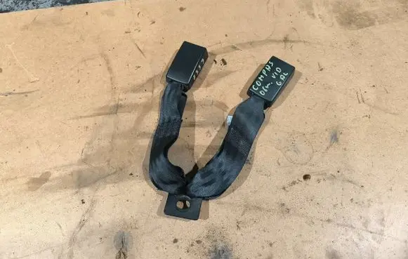 Jeep Compass Middle seatbelt buckle (rear) 24136061