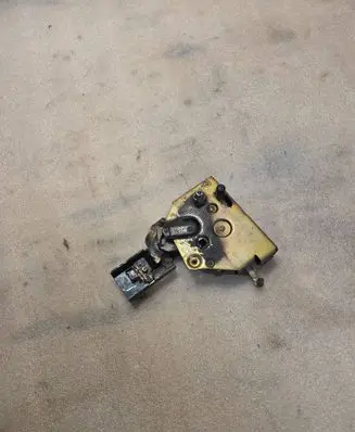 Volkswagen Transporter - Caravelle T3 Sliding door lock 251843654A