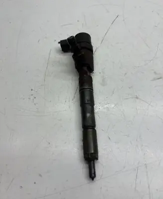 Opel Zafira B Fuel injector 0445110243