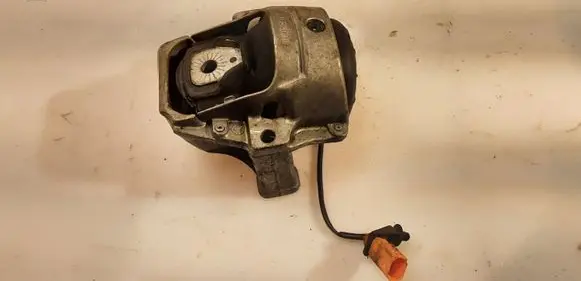 Audi A4 S4 B8 8K Engine mount bracket 8R0199381