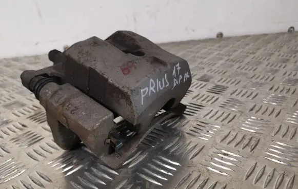 Toyota Prius (XW50) Front brake caliper 25VT