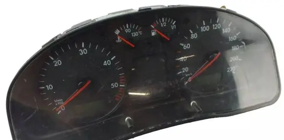 Volkswagen PASSAT B5 Speedometer (instrument cluster) 3B0919881N