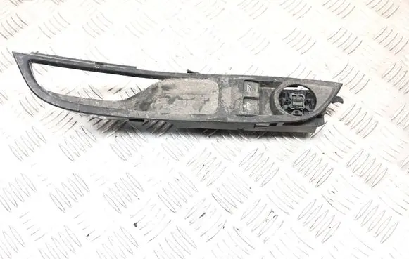 Ford Focus Electric window control switch AM5T14A1332FA 10007636