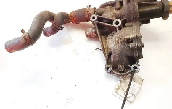 Volkswagen Golf III Water pump 037121013a