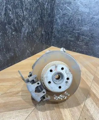 Mercedes-Benz C W205 Rear wheel hub
