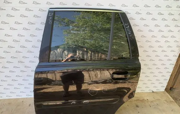 Door (2 Door Coupe)