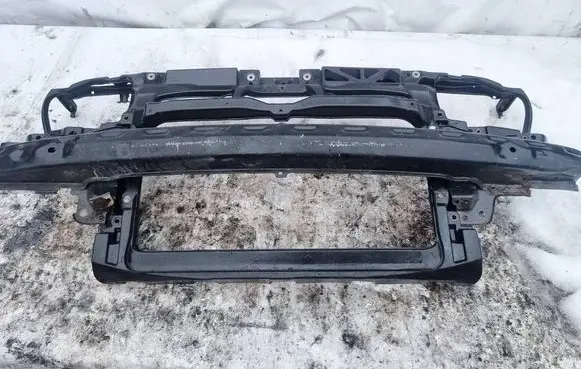 Volkswagen Bora Radiator support slam panel