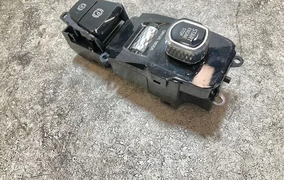 Volvo XC90 Engine start stop button switch 31443818 17W356 T17350410501