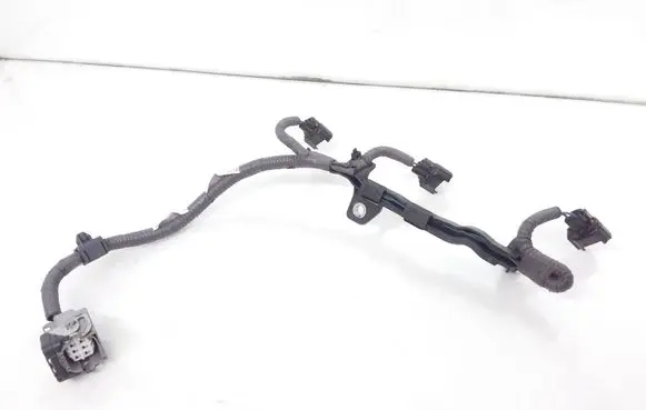 Lexus RX 450H Fuel injector wires 8212748020