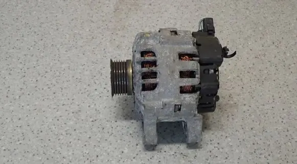 Toyota Aygo AB10 Generator/alternator