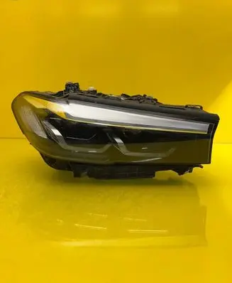 BMW 5 G30 G31 Headlight/headlamp 5A26FA4-01