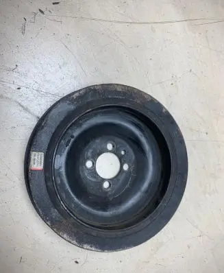 Opel Insignia A Crankshaft pulley 55563401
