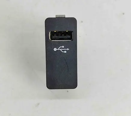 BMW 2 F45 USB socket connector 6820397