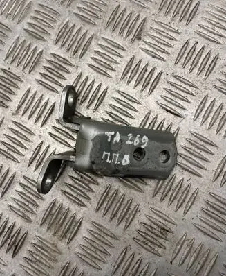 Toyota Avensis T250 Front door upper hinge 