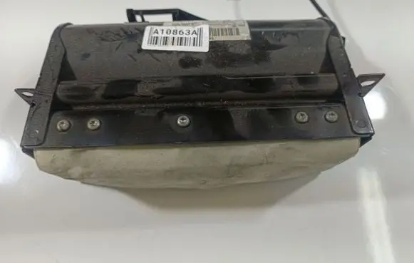 Volkswagen PASSAT B5 Passenger airbag 13697