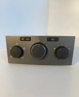 Opel Zafira B Climate control unit 13269411 901513170001