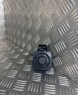 Skoda Octavia Mk3 (5E) Alarm system siren 5Q0951605A 28523571