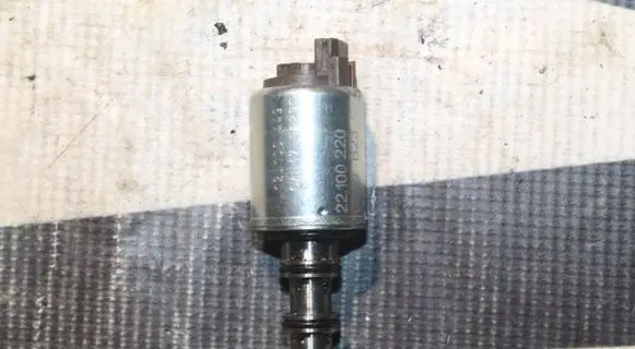 Volvo XC90 Turbo solenoid valve 12100449
