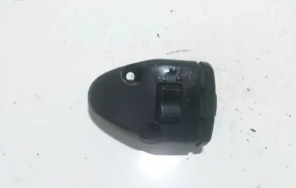 Nissan Primera Steering wheel buttons/switches 25552bn800 c8f-n141353ra