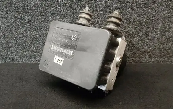 Audi A3 S3 A3 Sportback 8P ABS Pump 1K0907379AC 1K0614517AE