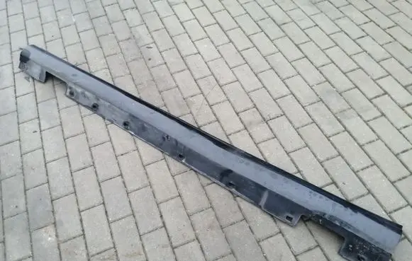 Mercedes-Benz C W204 Sill A2046981354