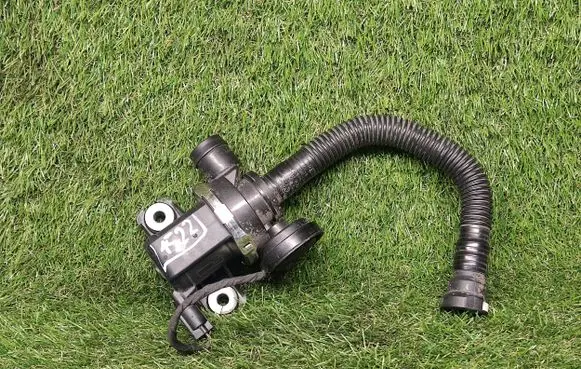 Volkswagen Jetta VI EGR valve 5C0201559