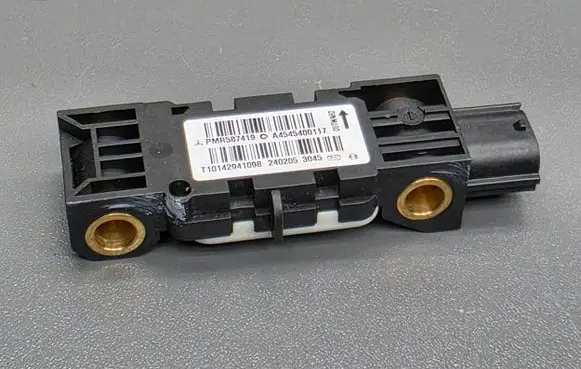 Mitsubishi Colt Airbag deployment crash/impact sensor A4545400117 PMR587419