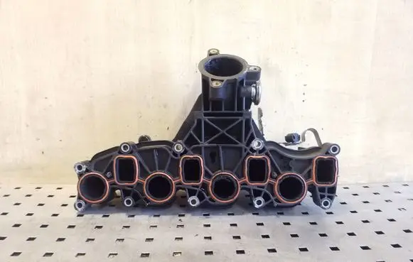 Skoda Yeti (5L) Intake manifold 03L129711A