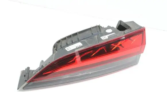 Skoda Scala Tailgate rear/tail lights 657945094