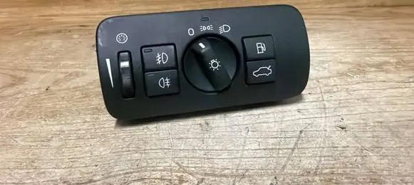 Volvo V70 Light switch 30739434
