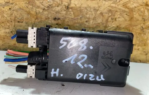 Peugeot 508 RXH Fuse module 9665492680