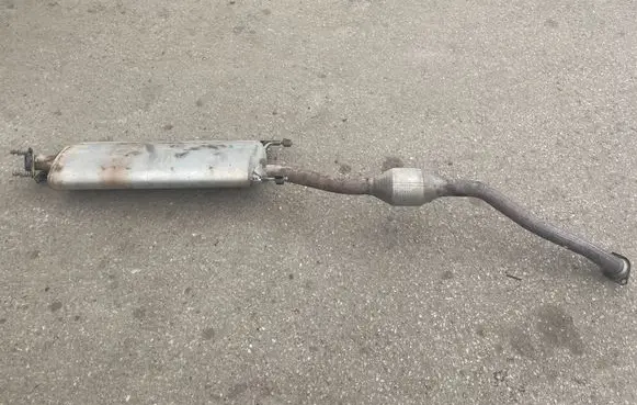 Toyota RAV 4 (XA40) Muffler/silencer 12841