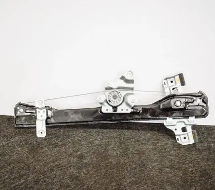 Opel Mokka Front door window regulator with motor