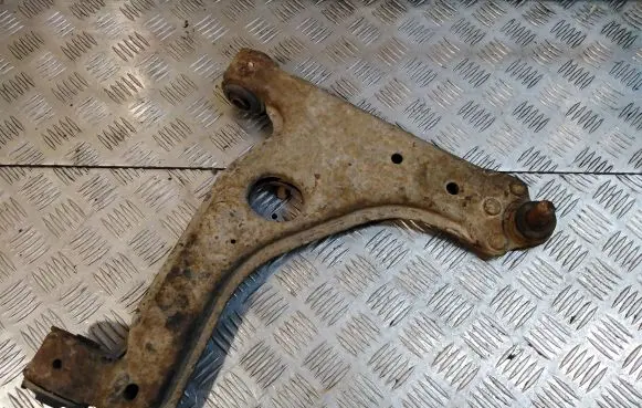 Opel Astra H Front lower control arm/wishbone