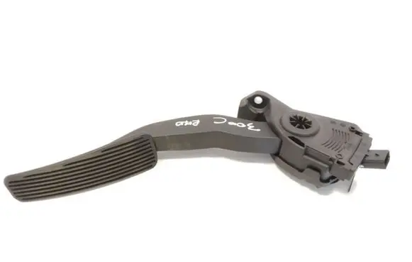Chrysler 300 - 300C Accelerator throttle pedal 04861715AA 93390317