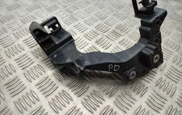 KIA Ceed Front bumper mounting bracket 