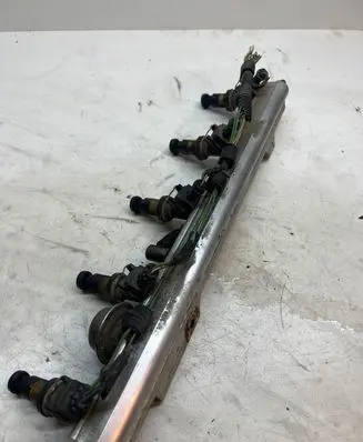 Volvo S80 Fuel injectors set 9125821 9186836