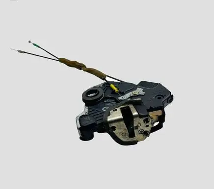 Toyota Corolla Verso AR10 Front door lock Y45D2105