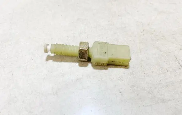 Brake pedal sensor switch