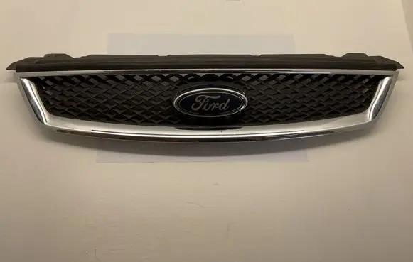Ford Focus Front grill 4M518200DD 4M518138E 4M518200C