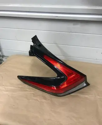 Nissan Leaf II (ZE1) Tailgate rear/tail lights A4T0320000 265555SH0A