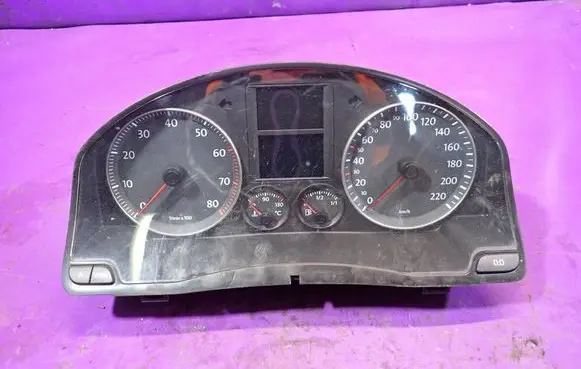 Volkswagen Golf IV Speedometer (instrument cluster) 1K0920860P