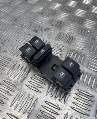 Volkswagen Tiguan Electric window control switch 1K4959857B
