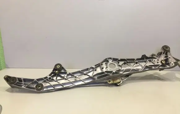 BMW 7 E38 Front wiper linkage 8110205084 8110201