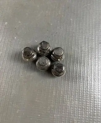 Toyota C-HR II Nuts/bolts
